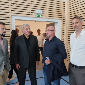 Na Zlíchově byl otevřen nový pavilon základní školy