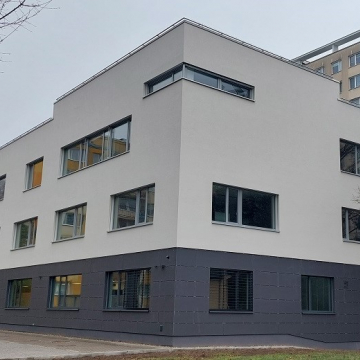 Novostavba Úřadu práce v Českolipské je předána