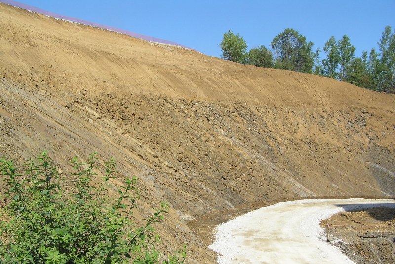 Vápenka Čertovy schody – nová mlýnice vápenců a protihluk.val