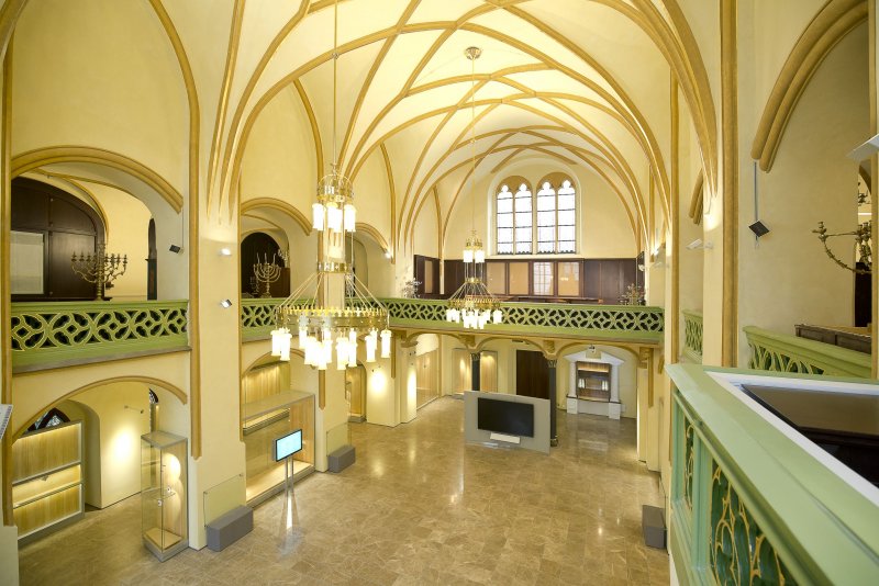 Stavební úpravy a nová expozice Maiselovy synagogy v Praze, Maiselově ulici