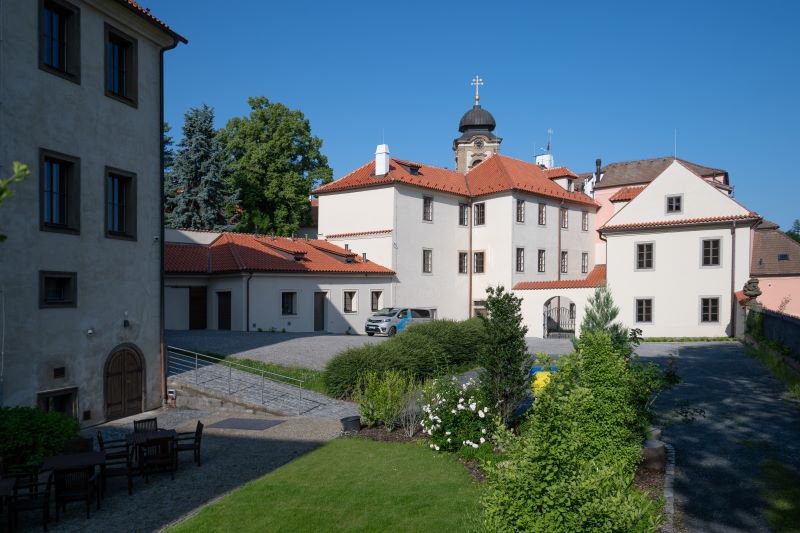 Stavební úpravy objektů Trčkových domů a zahrady