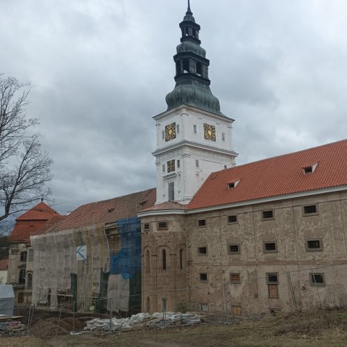 Průběh prací I. etapy obnovy sýpky v NKP Klášter Plasy