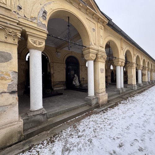 Zahajujeme obnovu arkádových objektů Ústředního hřbitova v Plzni