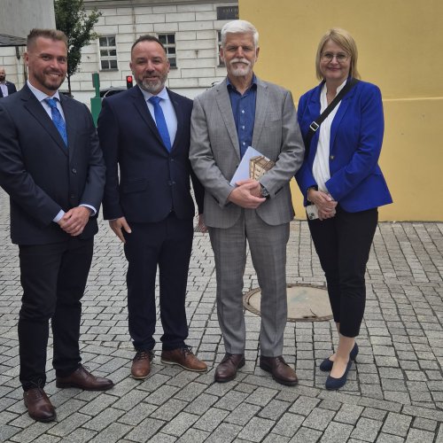 Otevření pavilonu transfuzní medicíny ÚHKT pod záštitou prezidenta Petra Pavla
