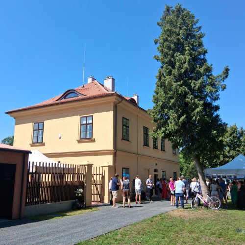 Slavnostní otevření domova Měšice 33